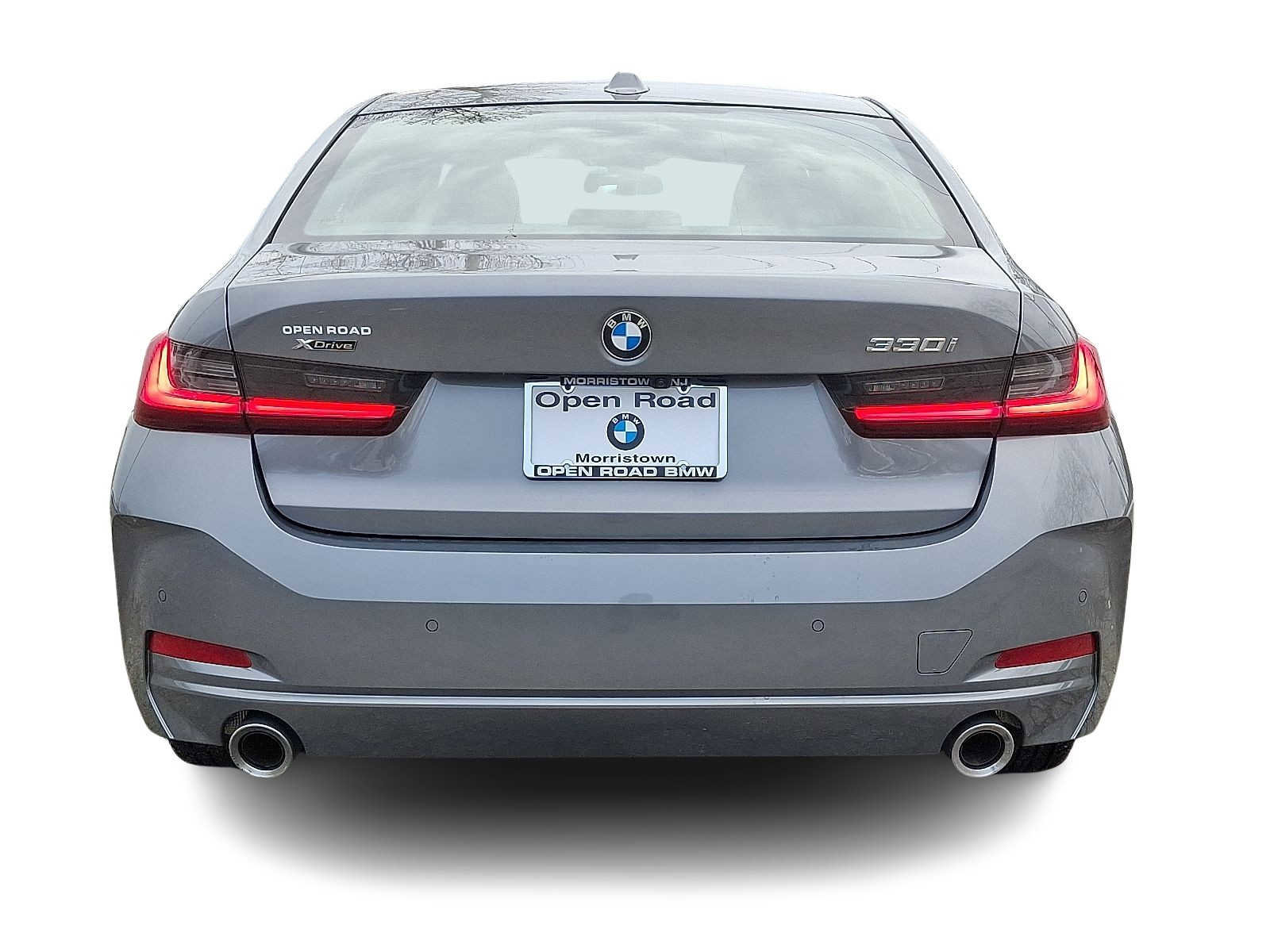 Used 2025 BMW 330i xDrive Sedan w/ M Sport Package image 5