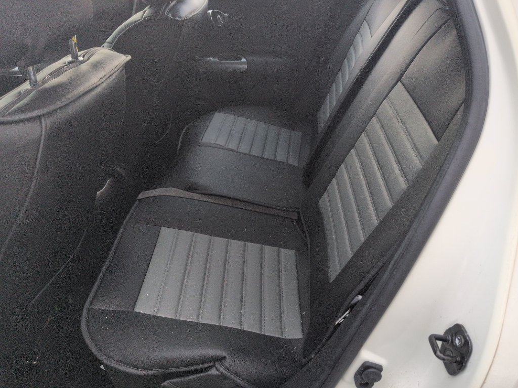 Used 2013 Nissan Juke S FWD image 10