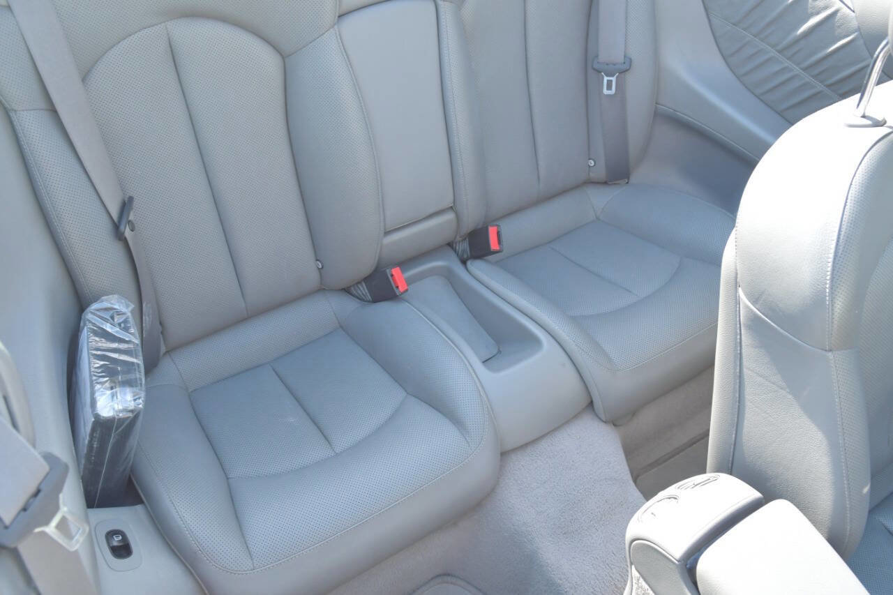 Used 2006 Mercedes-Benz CLK 350 Cabriolet image 34