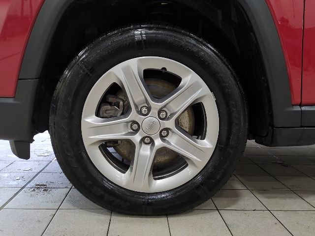 Used 2023 Jeep Compass Latitude w/ Convenience Group image 22