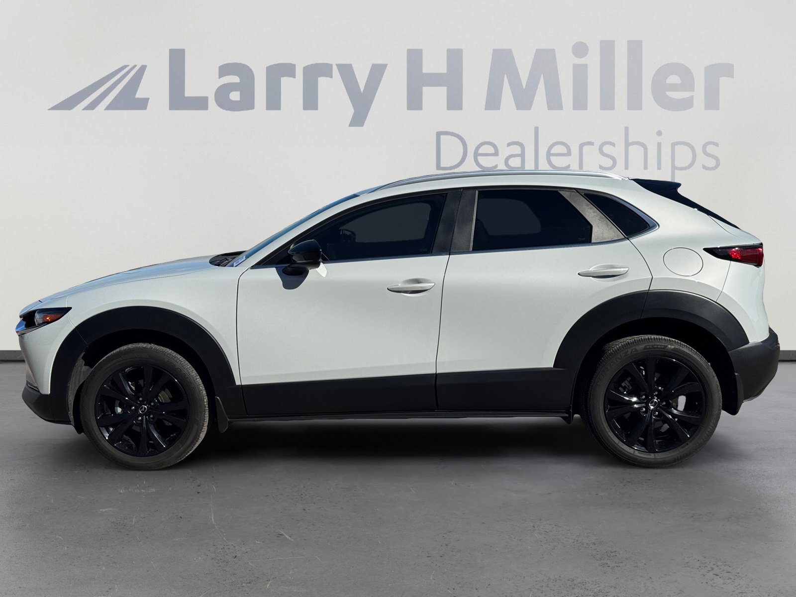 Used 2025 MAZDA CX-30 AWD 2.5 S w/ Select Sport Pkg image 2