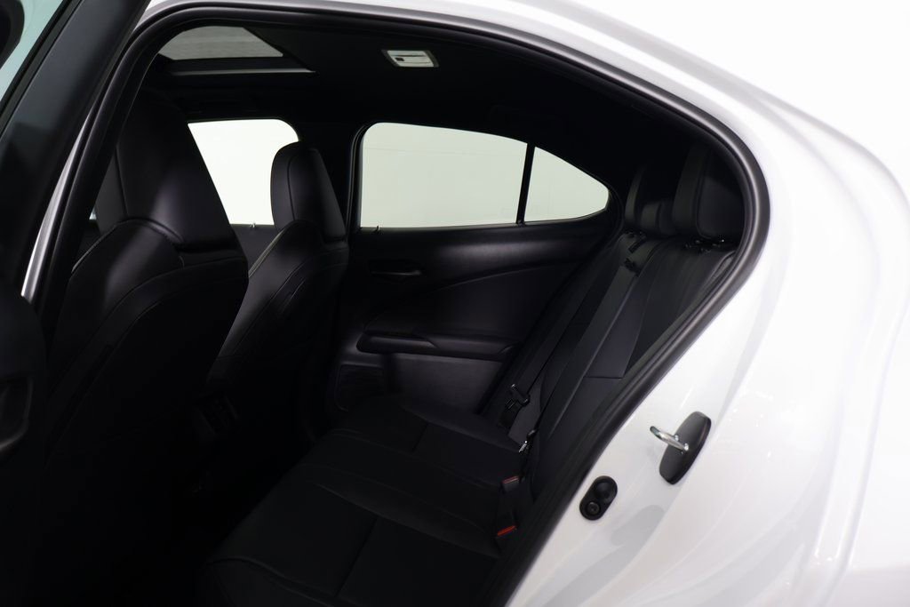 New 2026 Lexus UX 300h FWD image 6