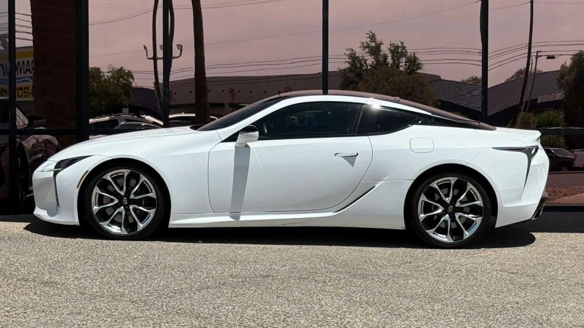 Used 2018 Lexus LC 500 Coupe w/ Sport Package RWD image 4