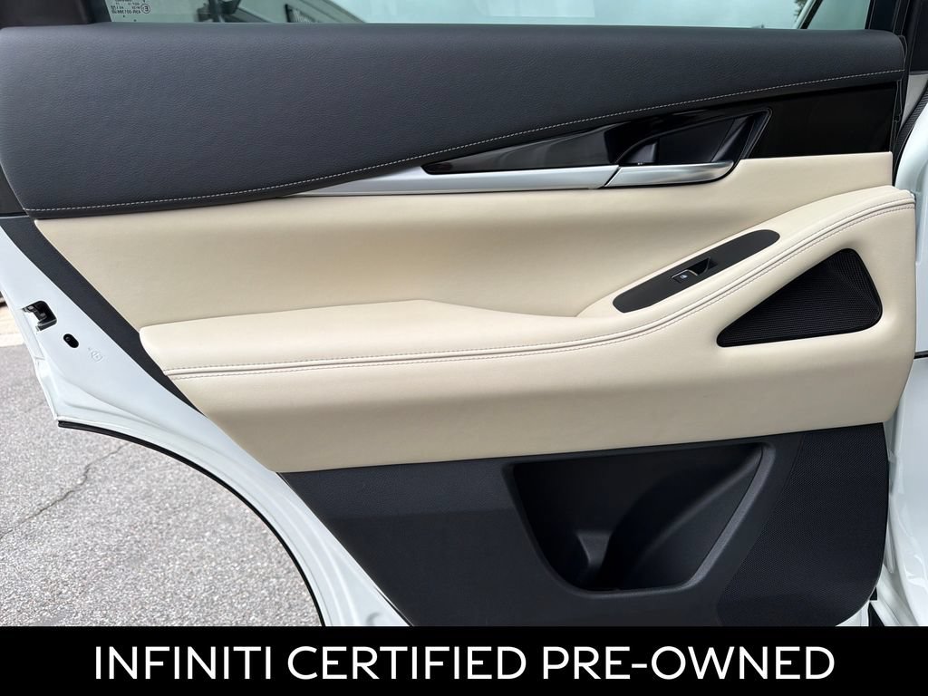 Certified 2025 INFINITI QX60 Pure FWD image 30