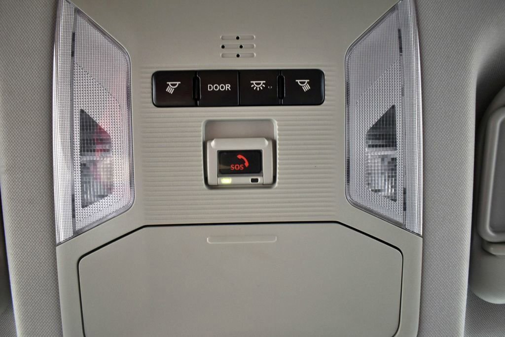 Used 2021 Toyota RAV4 XLE image 29