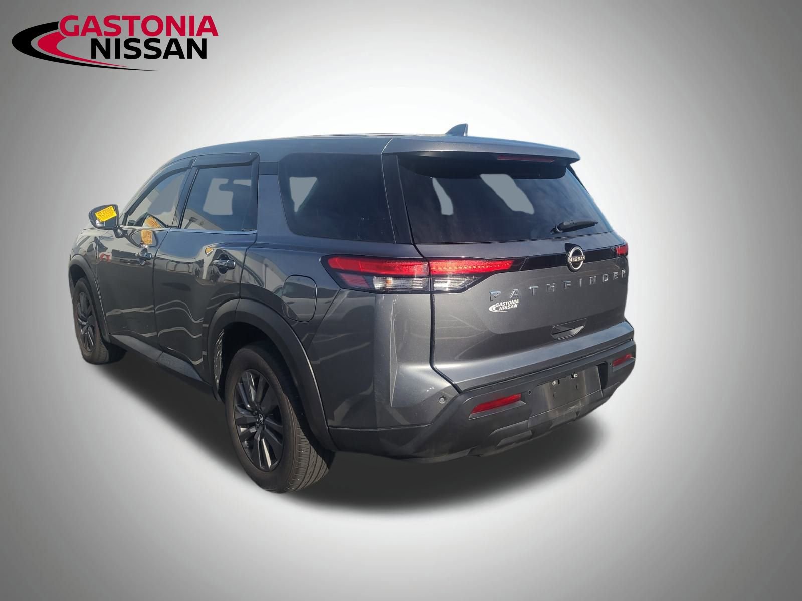 Used 2022 Nissan Pathfinder S image 9