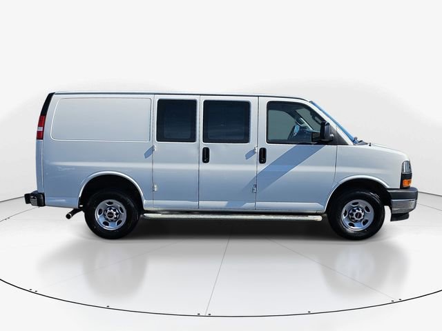 Used 2024 GMC Savana 2500 w/ Driver Convenience Package image 2
