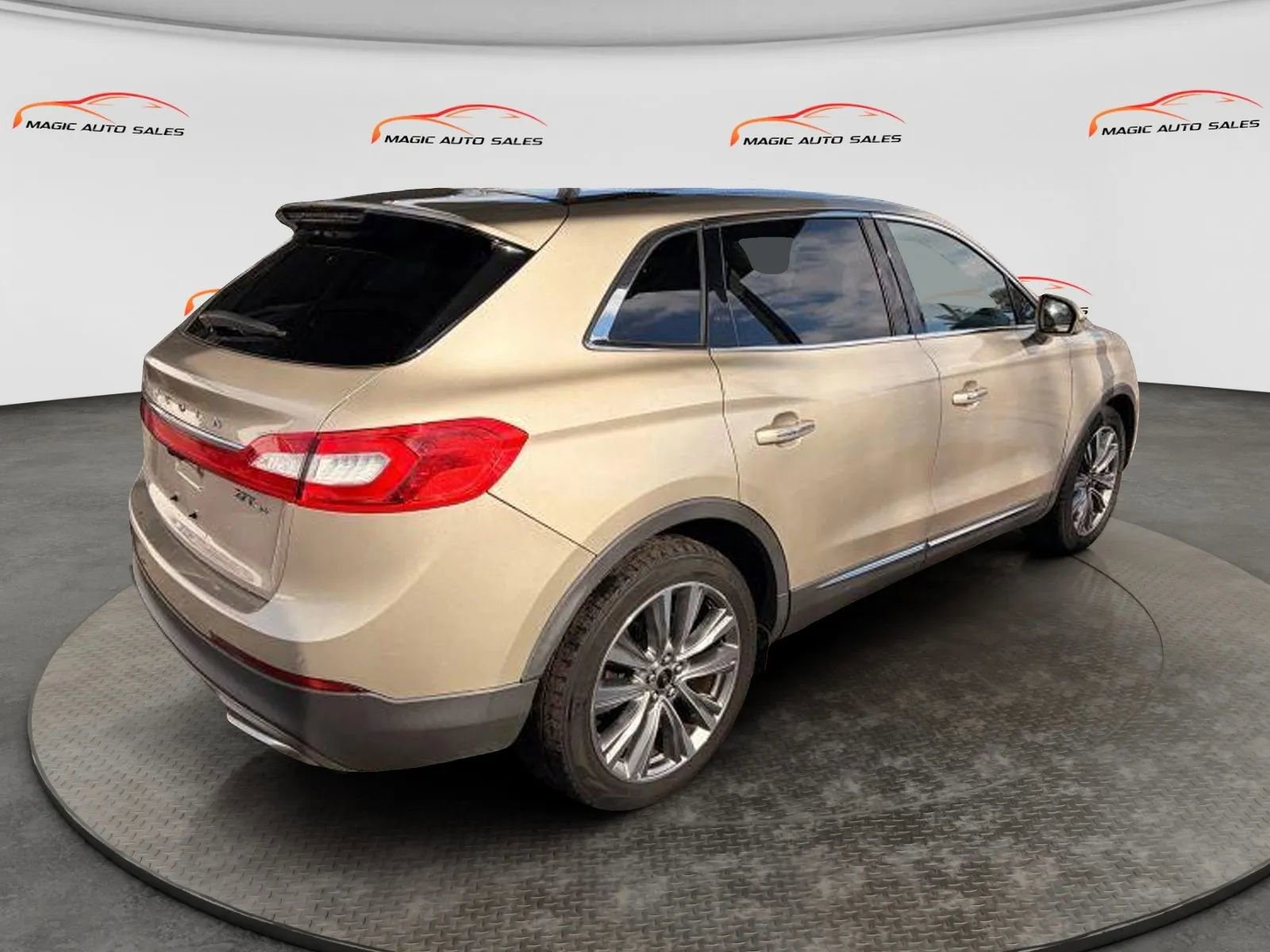 Used 2017 Lincoln MKX Reserve w/ Lincoln MKX Climate Package image 10