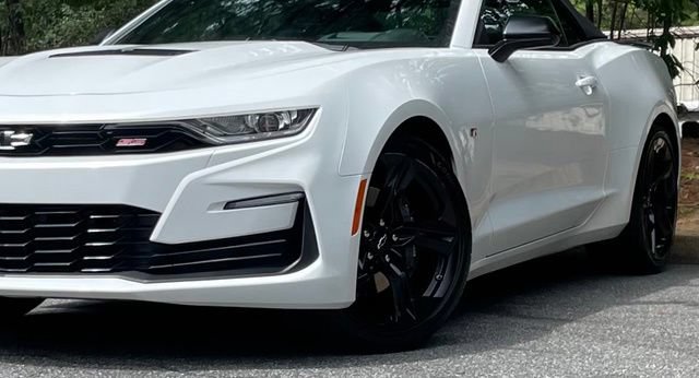 Used 2023 Chevrolet Camaro SS RWD image 2