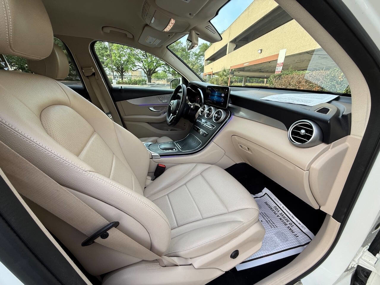 Used 2020 Mercedes-Benz GLC 300 image 39