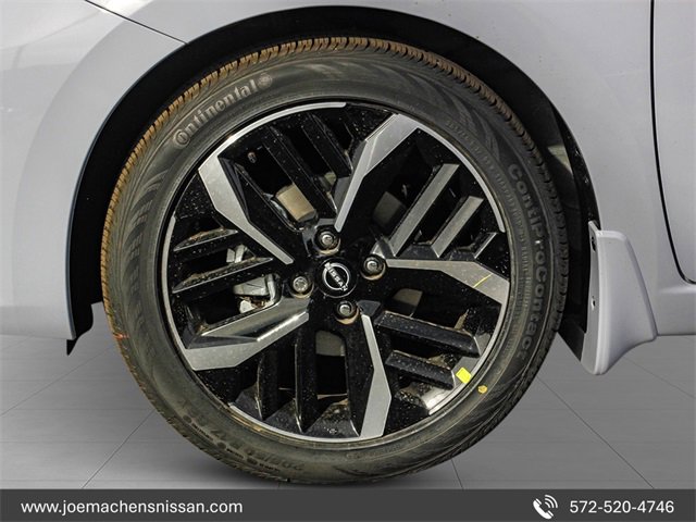 New 2025 Nissan Versa SR w/ Trunk Package image 7