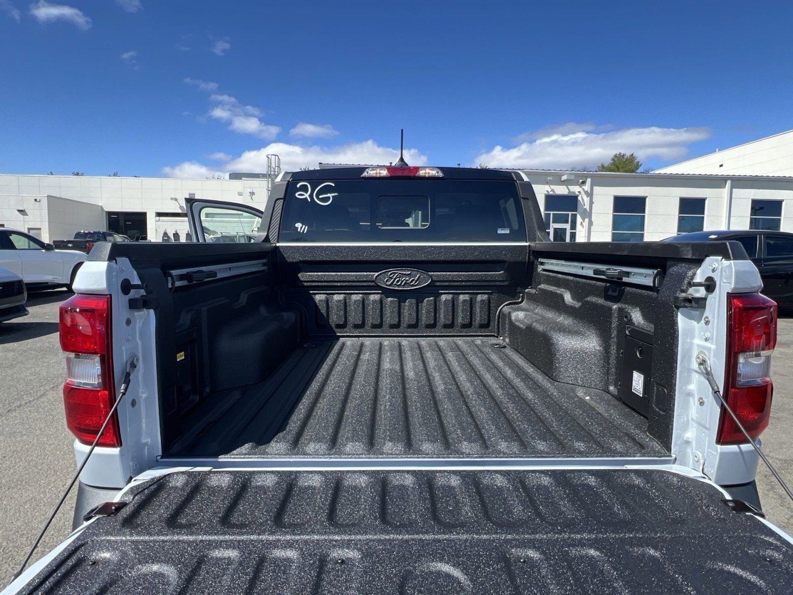 New 2026 Ford Maverick Lariat w/ Black Appearance Package AWD/4WD image 25