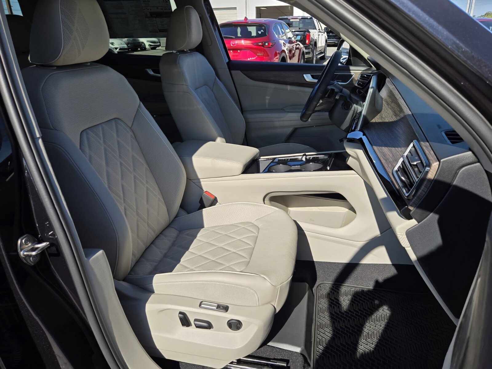 New 2026 Volkswagen Atlas SEL Premium R-Line image 14