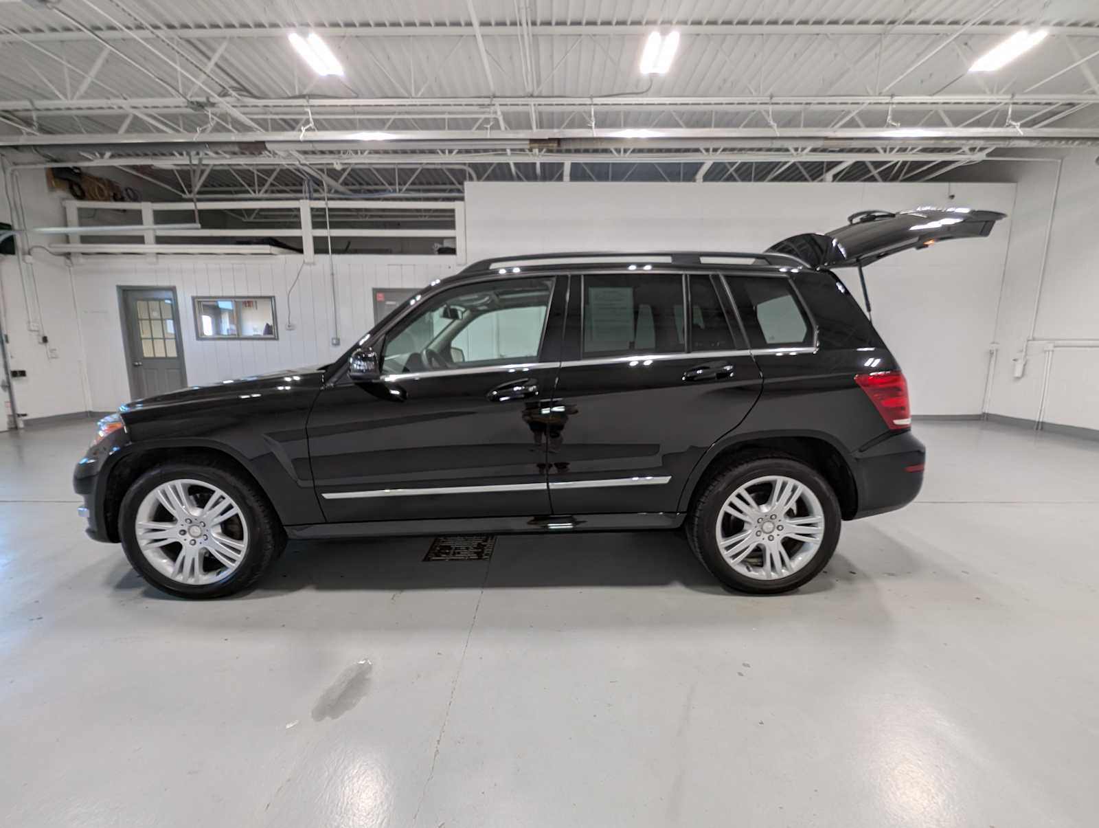 Used 2015 Mercedes-Benz GLK 350 4MATIC image 12