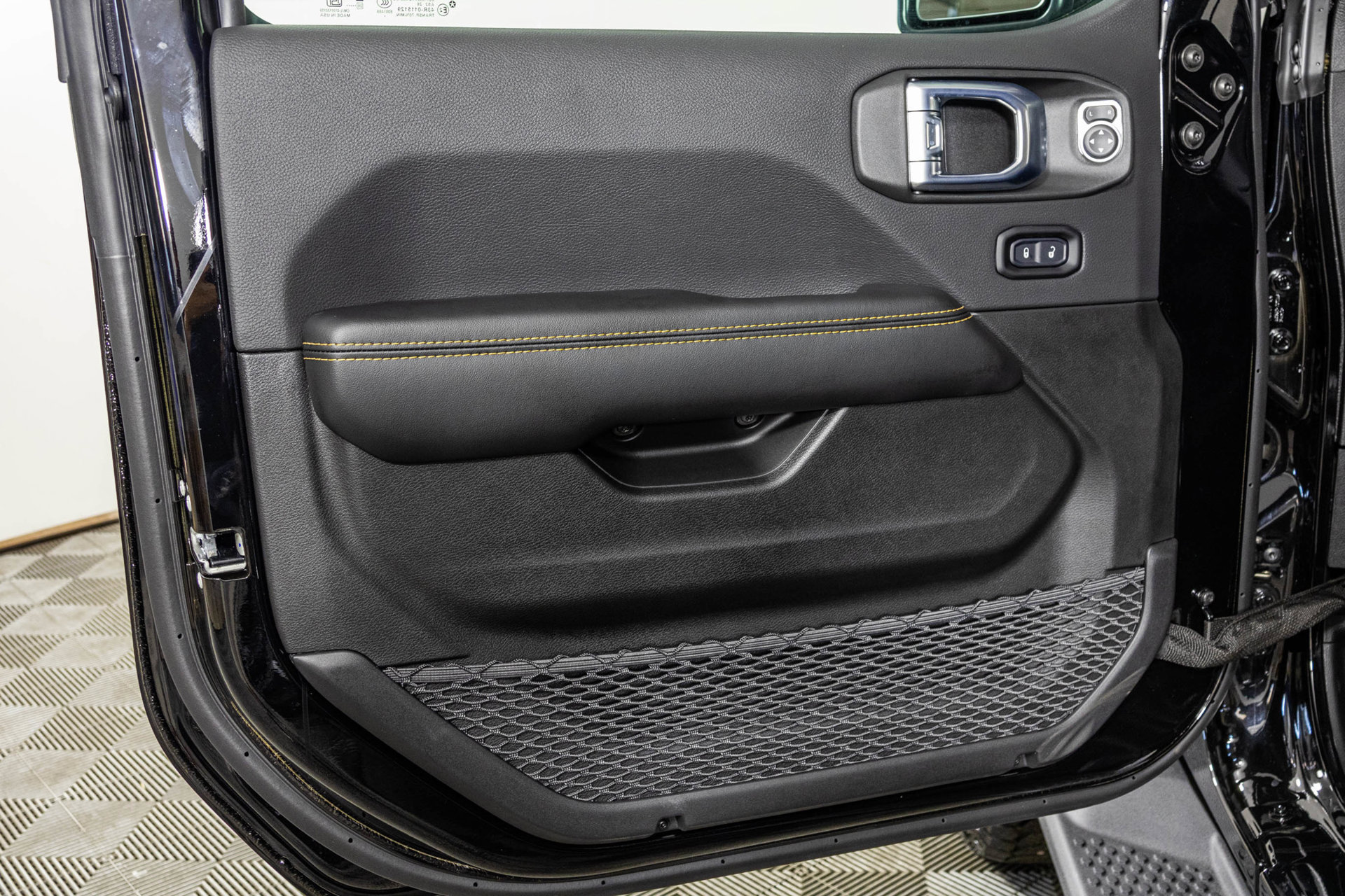 New 2027 Jeep Wrangler Unlimited Sahara AWD/4WD image 34