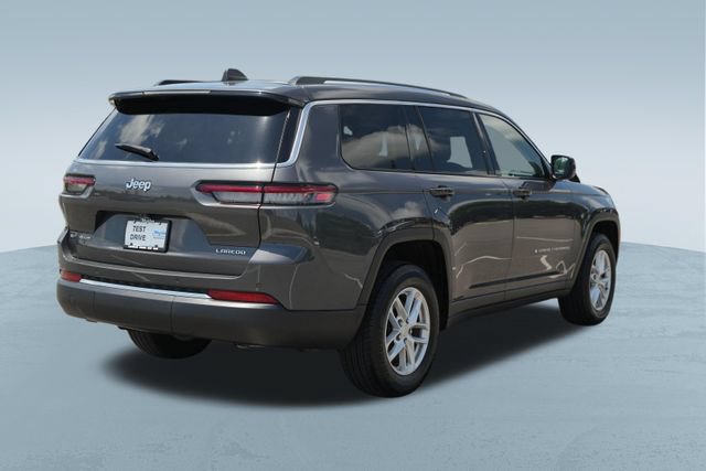 Used 2022 Jeep Grand Cherokee L Laredo w/ Luxury Tech Group I AWD/4WD image 9