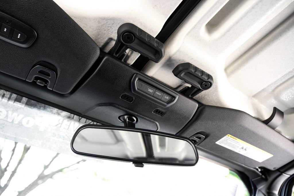 Used 2022 Jeep Wrangler Unlimited Sport image 38