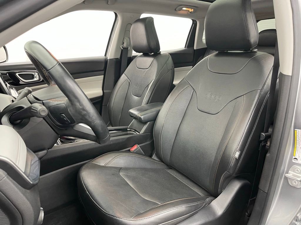 Used 2022 Jeep Compass Limited w/ Sun and Sound Group AWD/4WD image 18