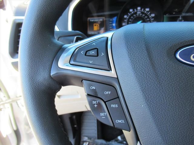 Used 2016 Ford Edge Titanium w/ Equipment Group 301A FWD image 23