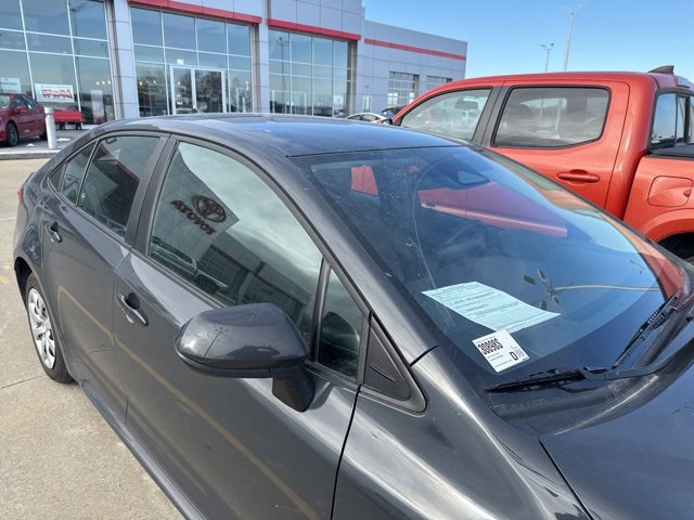 Used 2023 Toyota Corolla LE image 5