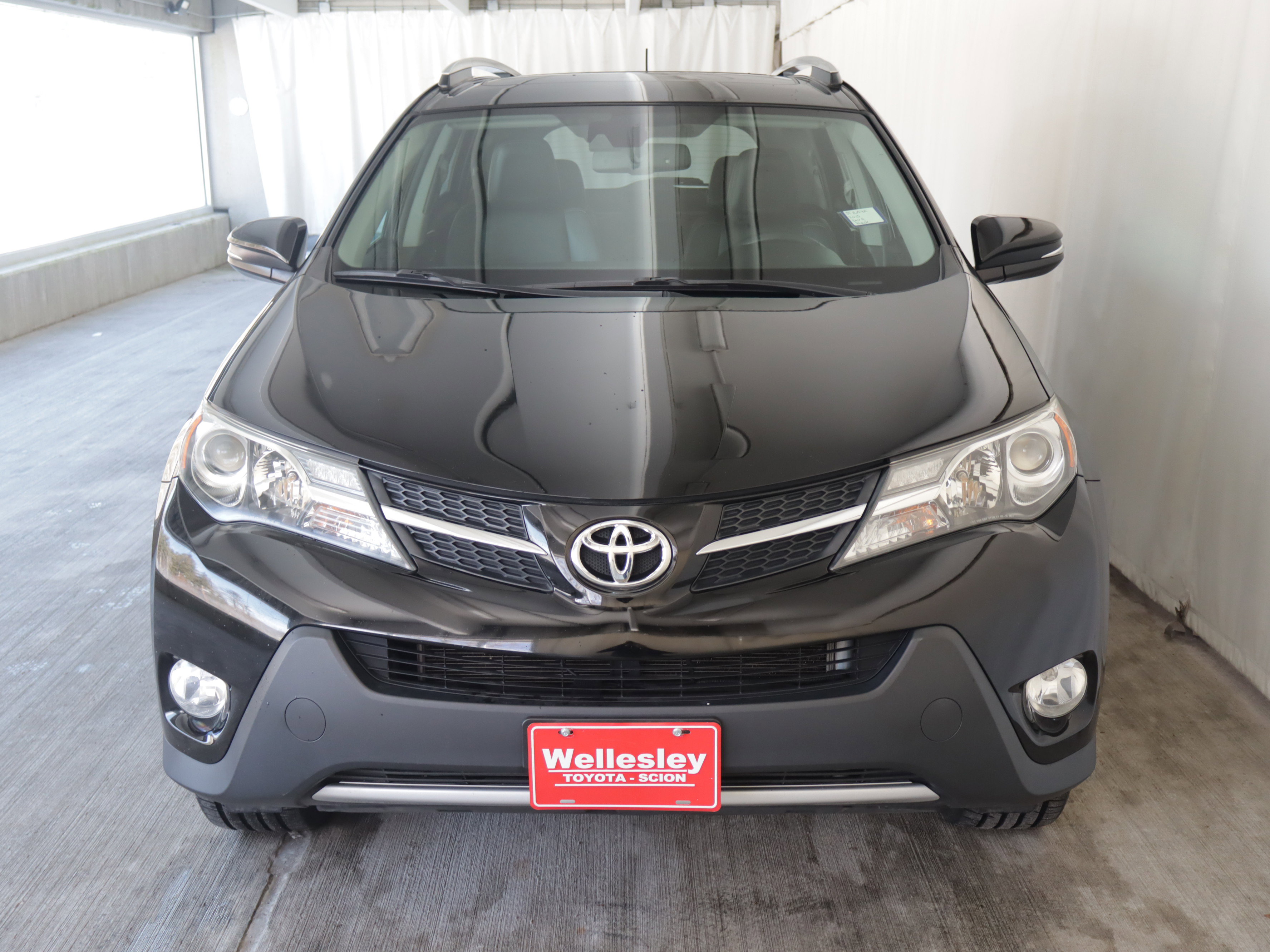 Used 2015 Toyota RAV4 Limited w/ Technology Package image 6