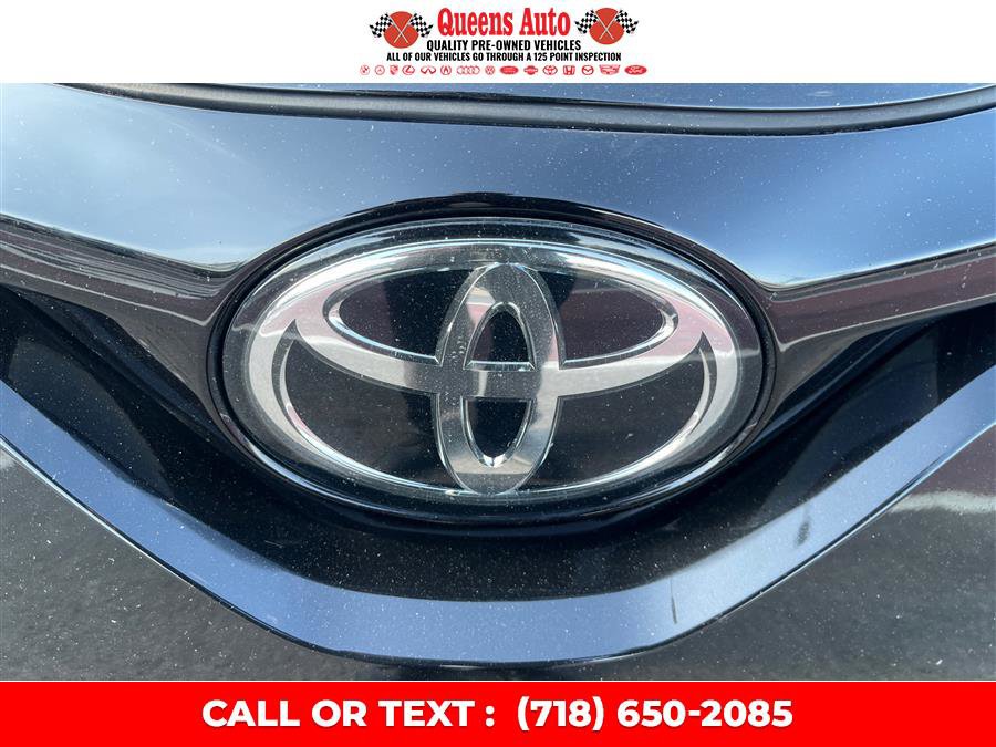 Used 2021 Toyota C-HR LE FWD image 35