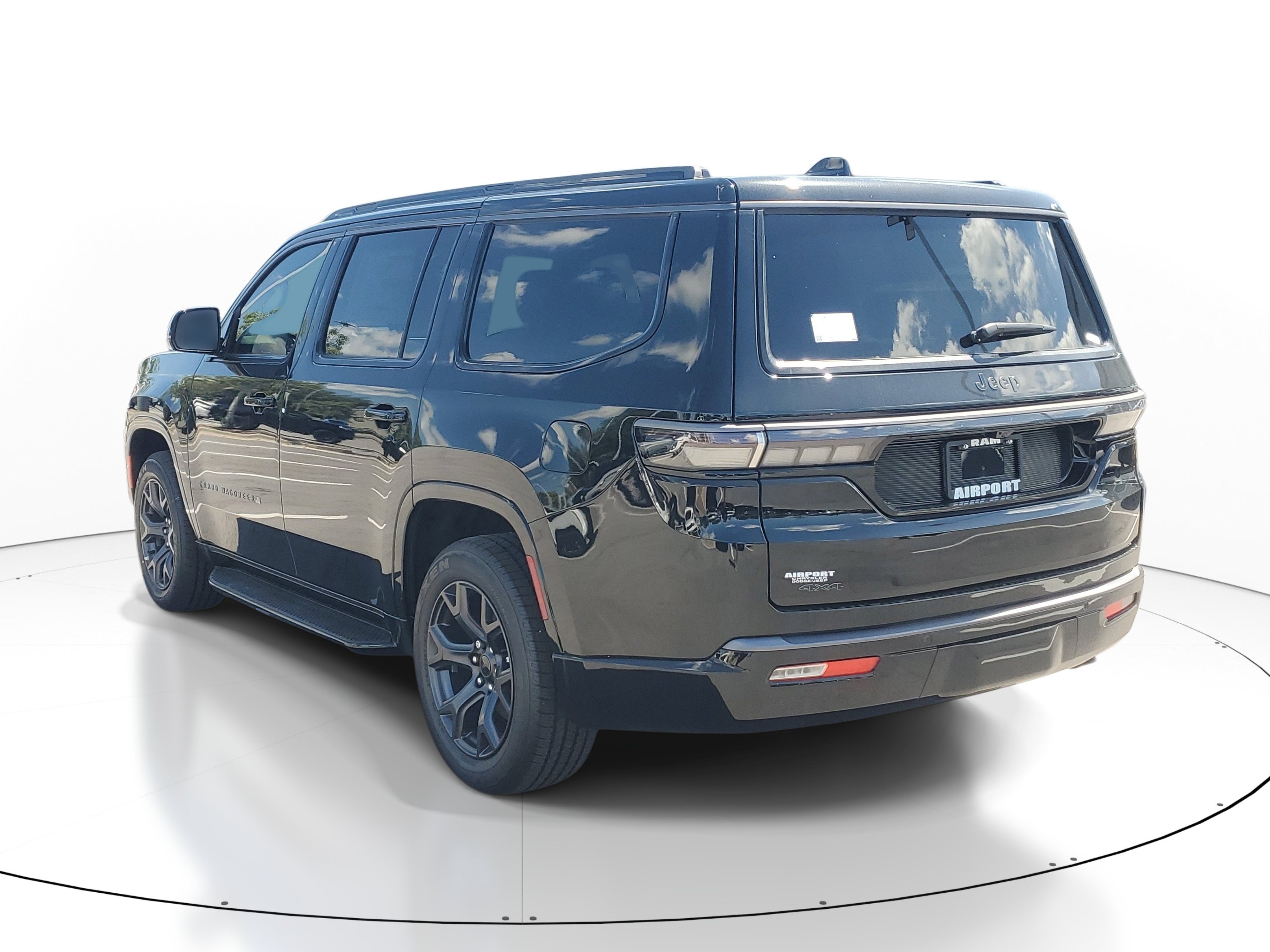 New 2026 Jeep Grand Wagoneer Limited AWD/4WD image 4