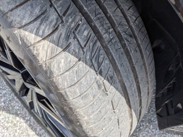 Used 2022 BMW X6 M50i w/ Executive Package AWD/4WD image 36