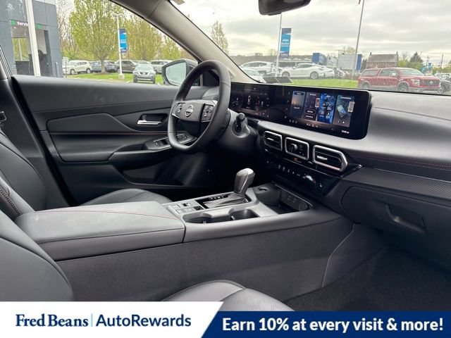New 2026 Nissan Sentra SR w/ SR Premium Package FWD image 12