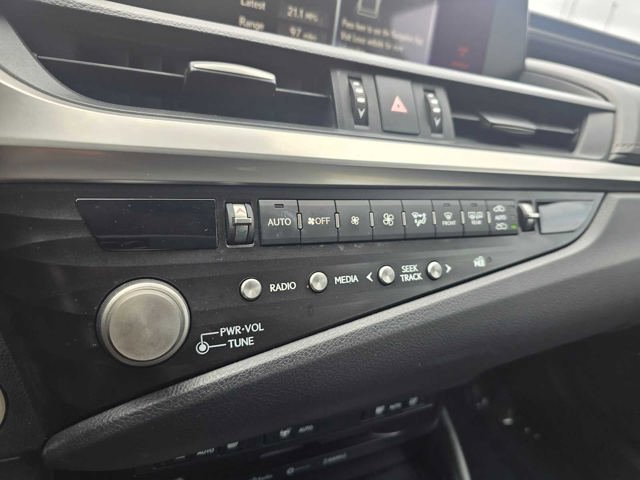 Certified 2021 Lexus ES 250 w/ Premium Package AWD/4WD image 29