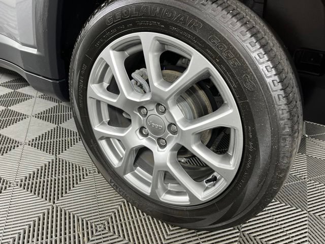 Used 2022 Jeep Compass Latitude AWD/4WD image 14