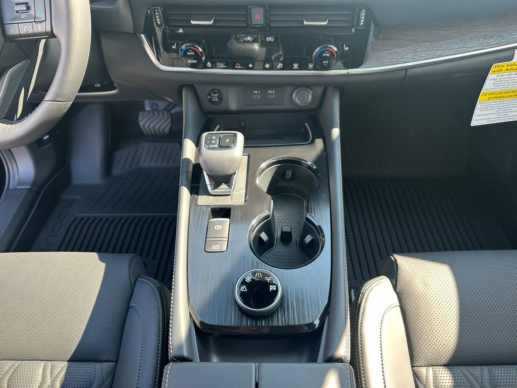 New 2026 Nissan Rogue Platinum w/ Platinum Premium Package AWD/4WD image 18