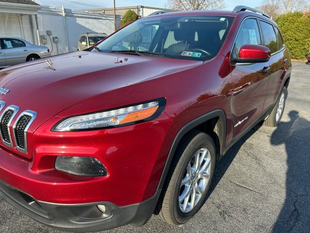 Used 2017 Jeep Cherokee Latitude w/ Safety/Convenience Group image 5