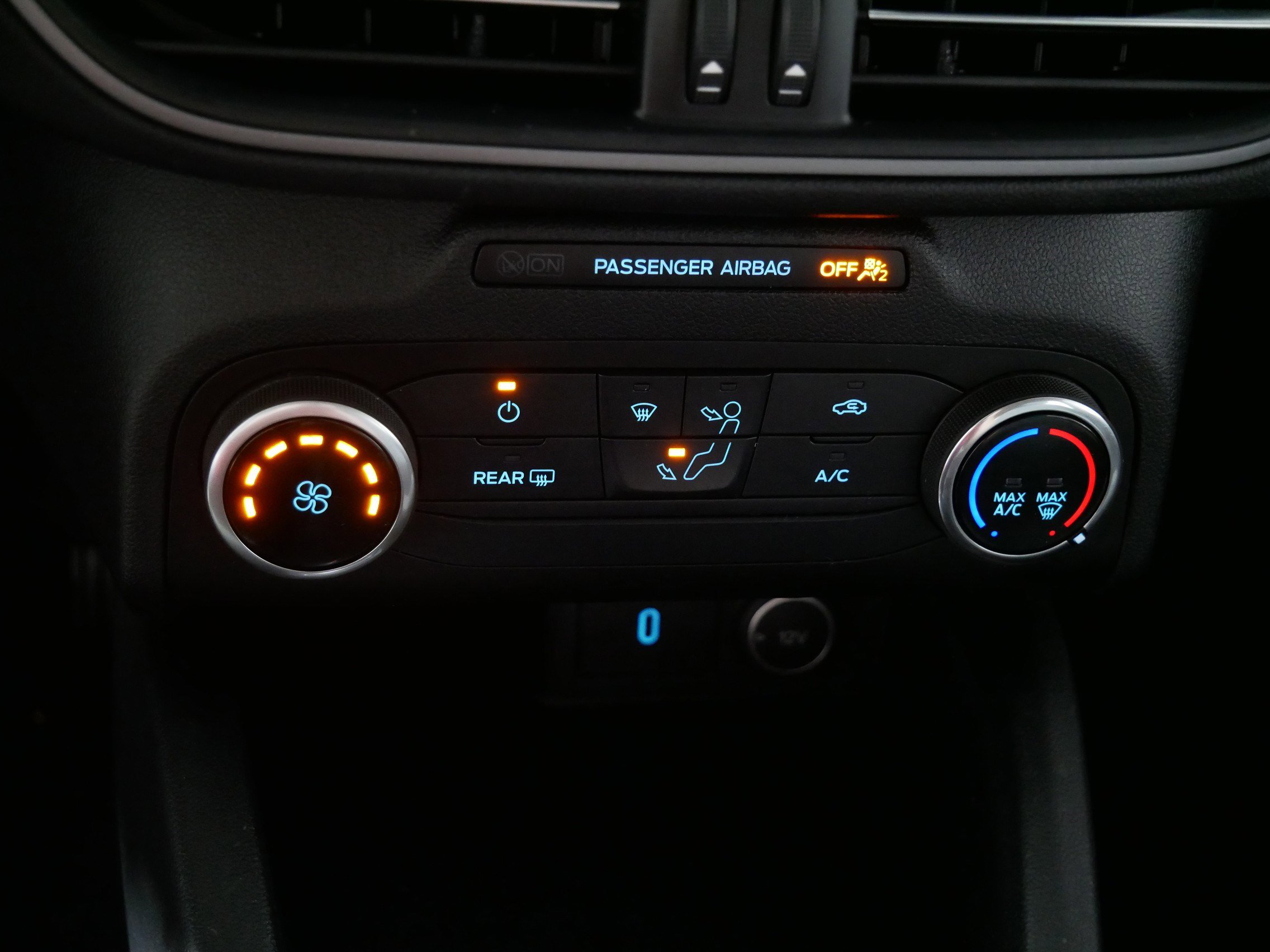 Used 2020 Ford Escape S image 23