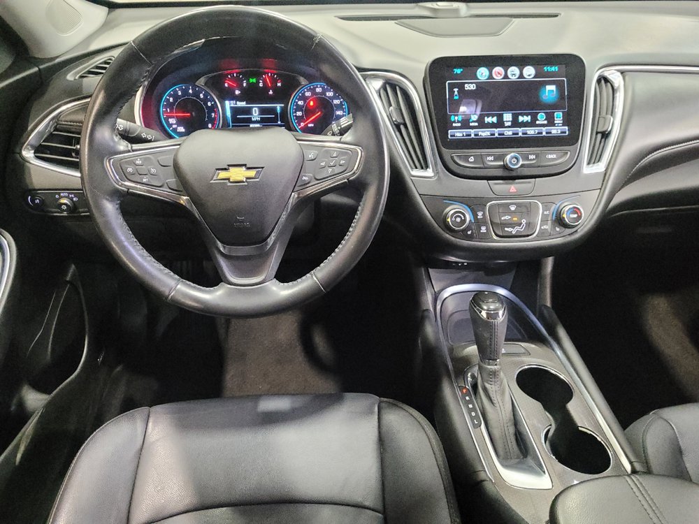 Used 2018 Chevrolet Malibu LT w/ Leather Package FWD image 22