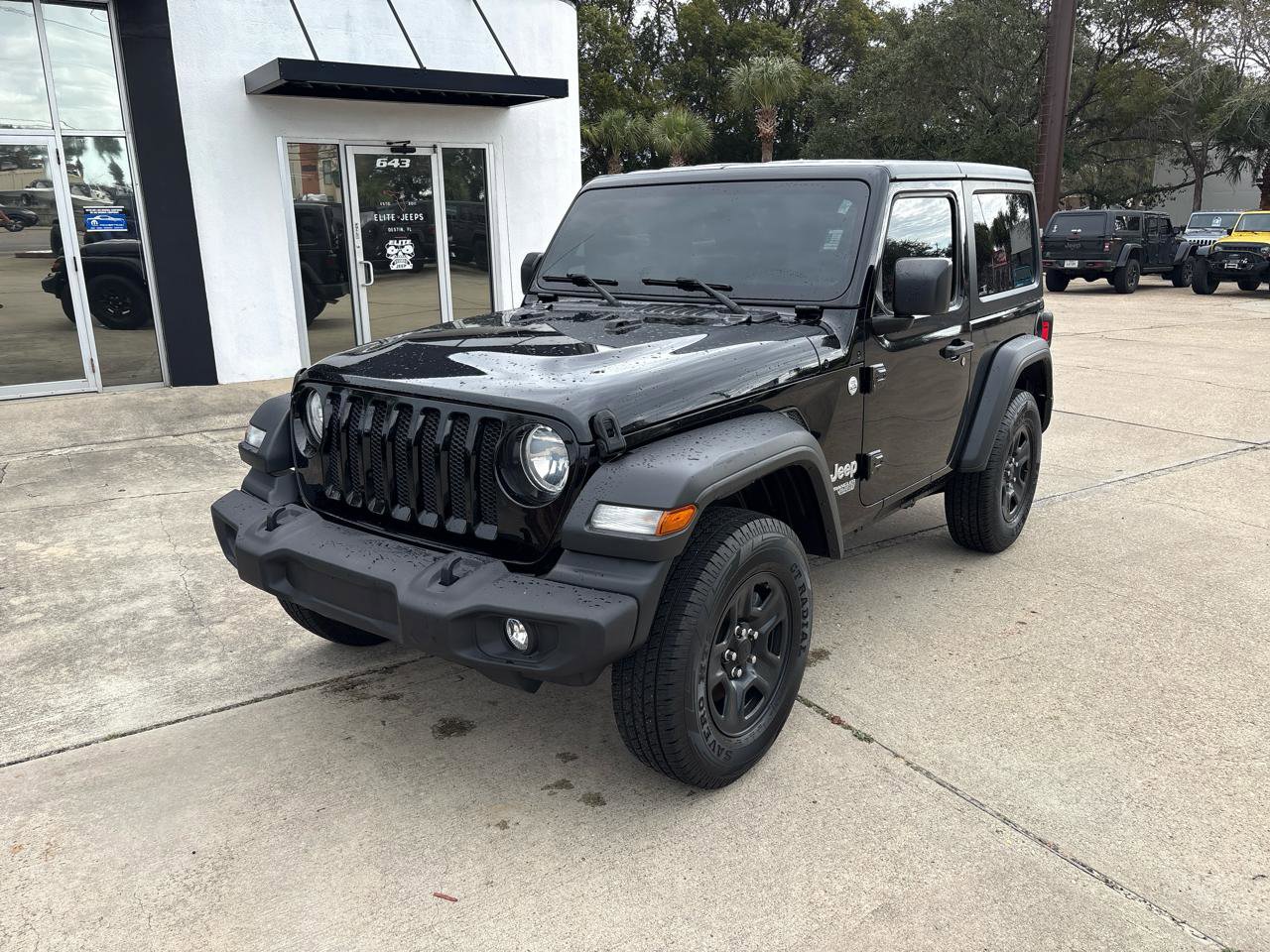 Used 2018 Jeep Wrangler Sport image 2