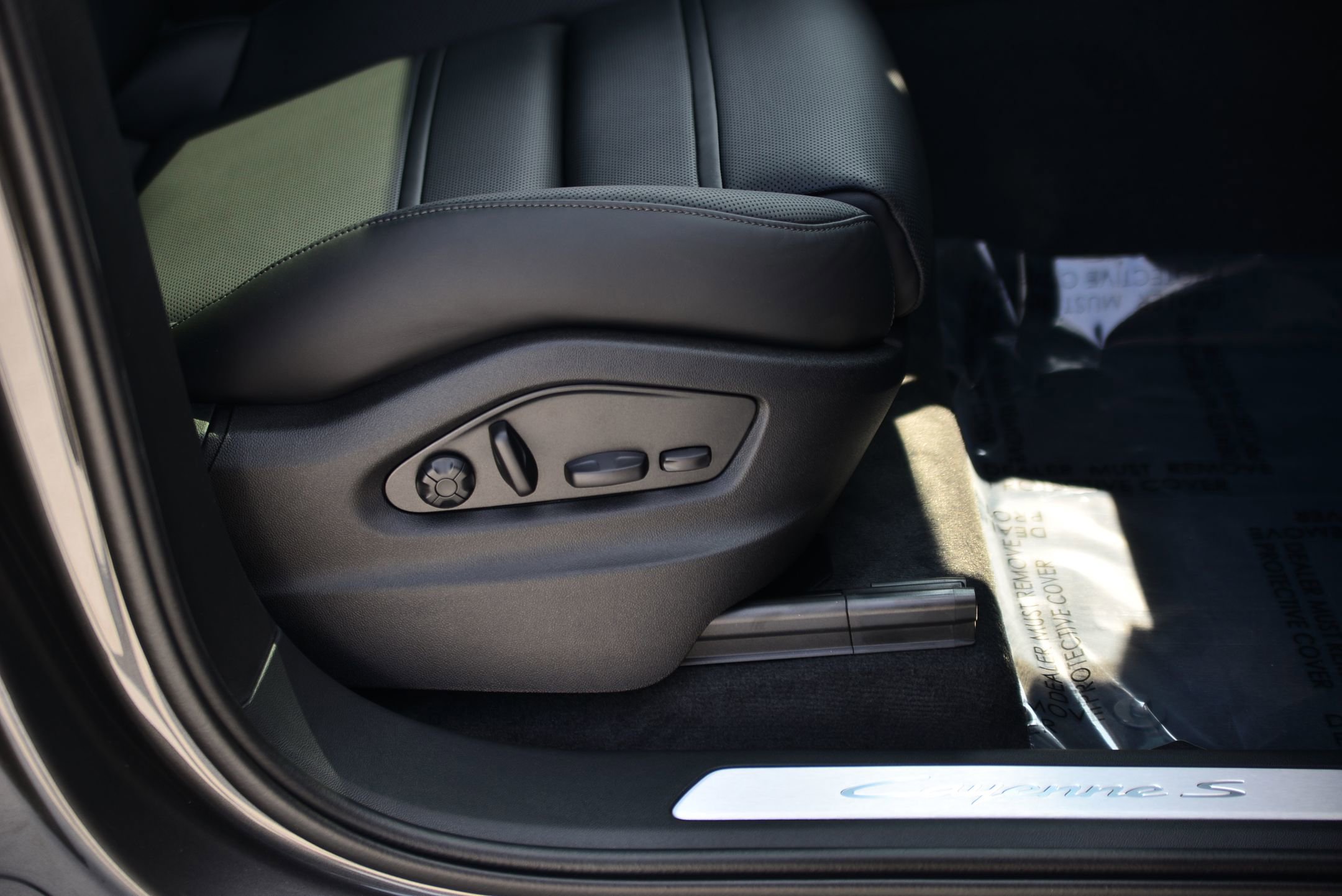 Used 2026 Porsche Cayenne S image 13