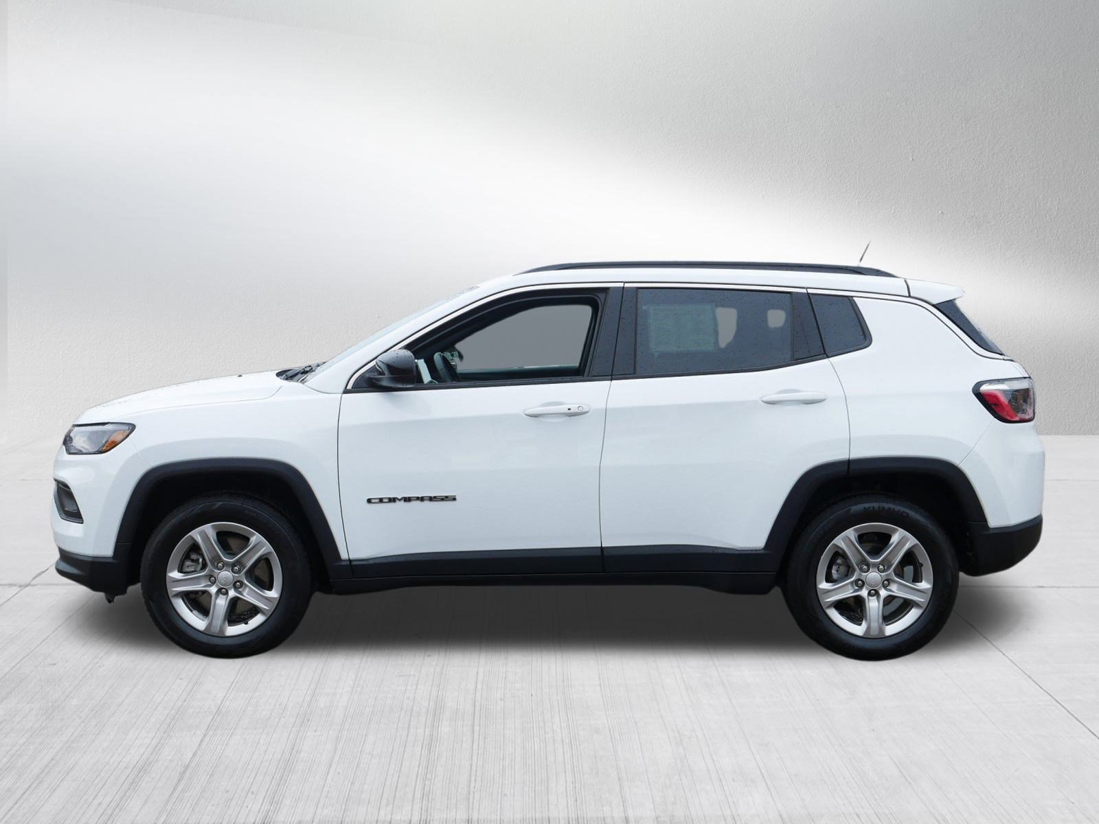 Certified 2024 Jeep Compass Latitude image 4