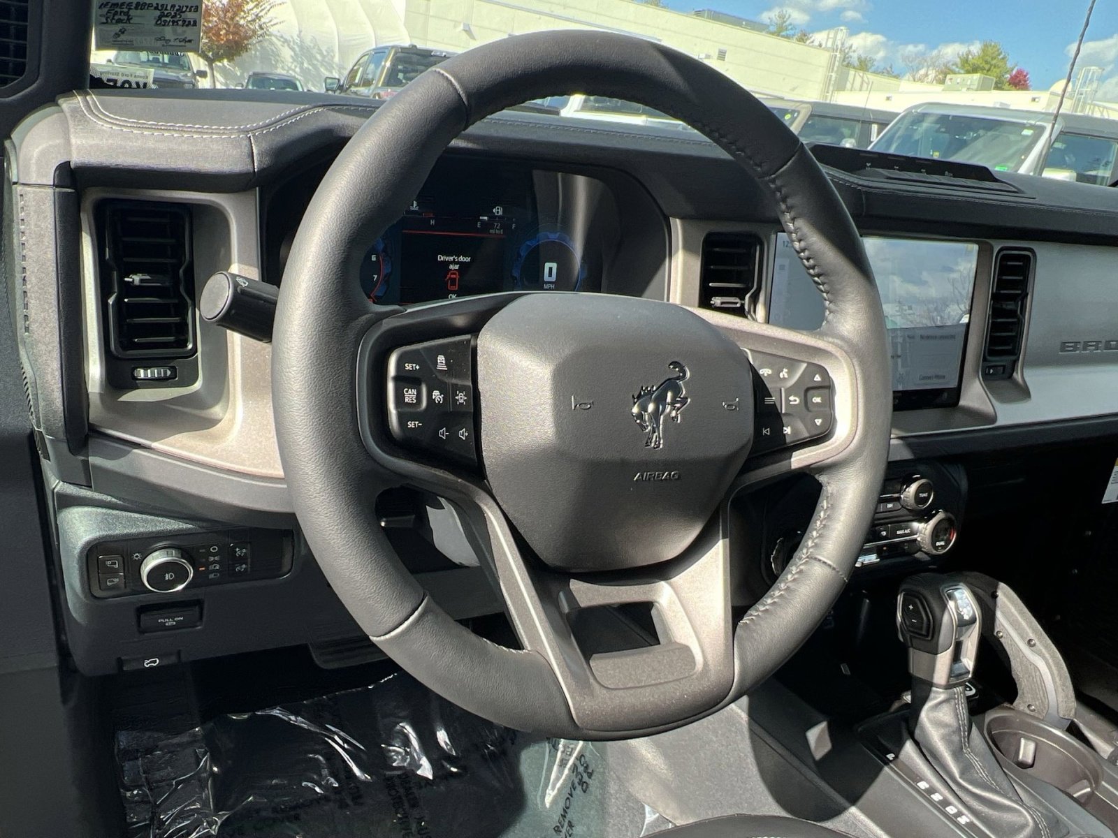 New 2025 Ford Bronco Outer Banks w/ Sasquatch Package image 15