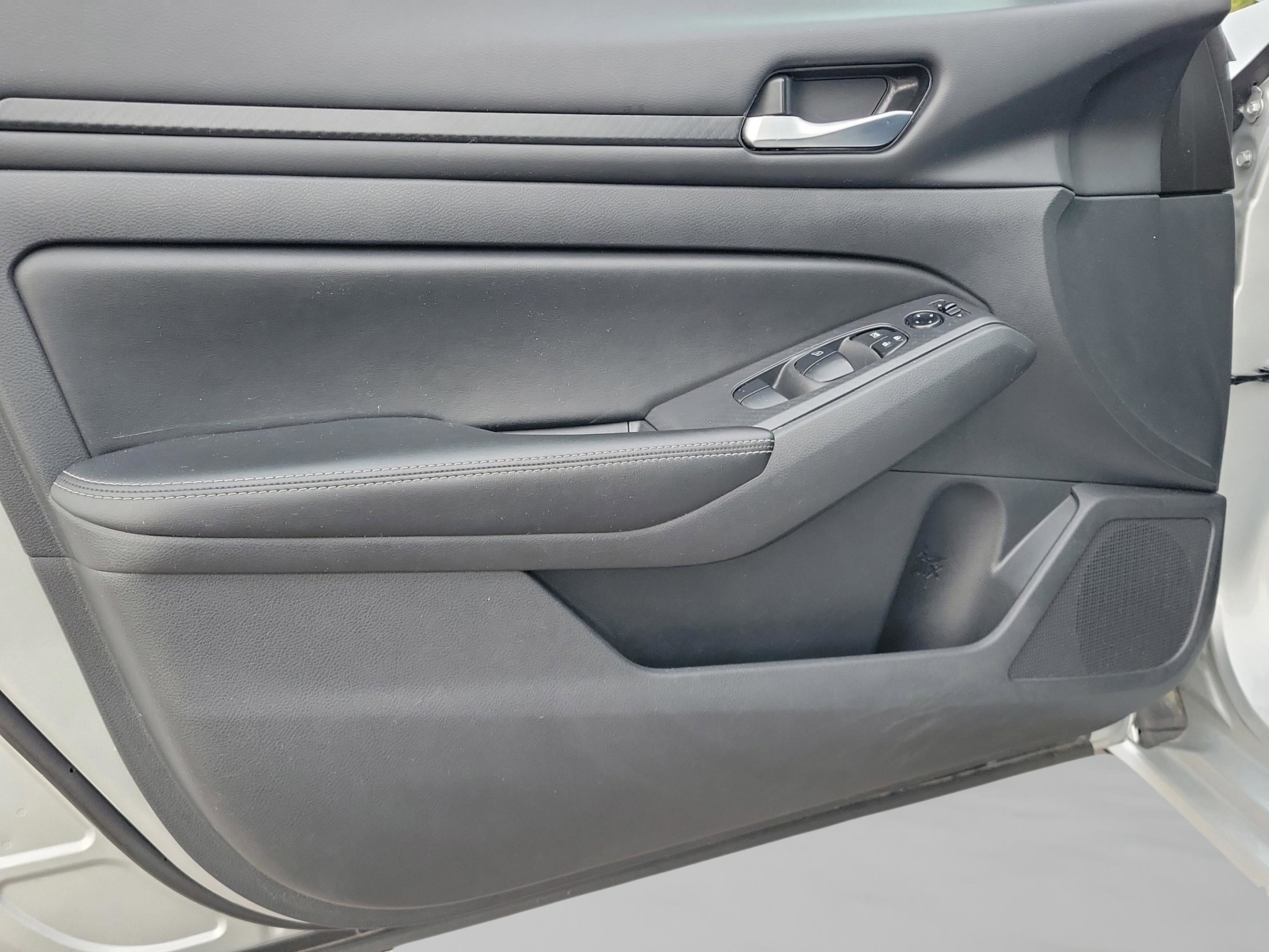 Certified 2024 Nissan Altima 2.5 SV w/ SV Premium Package image 17