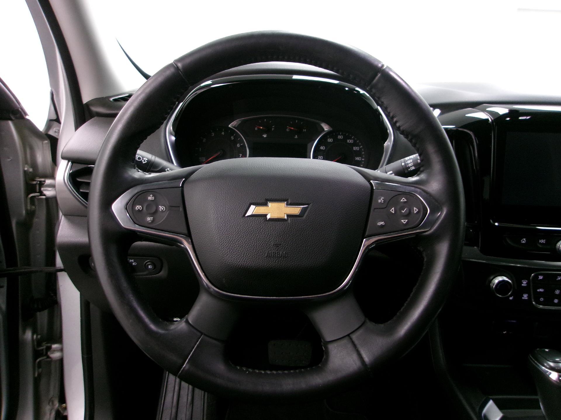 Used 2018 Chevrolet Traverse LT FWD image 11