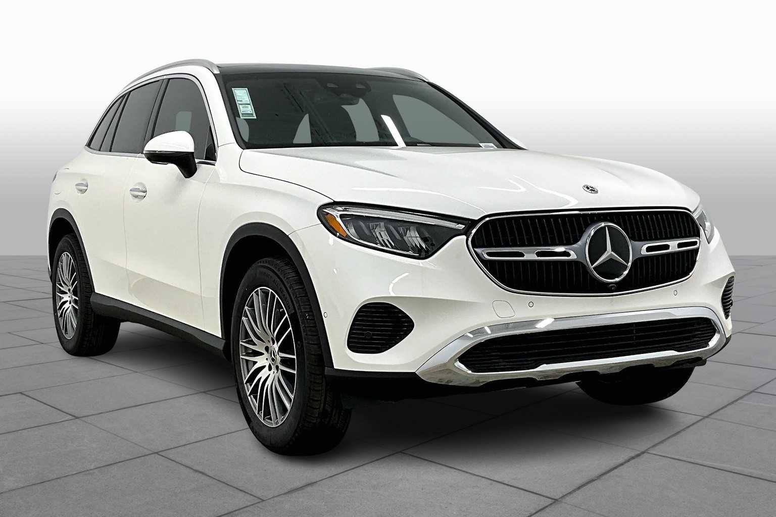 New 2025 Mercedes-Benz GLC 300 image 2