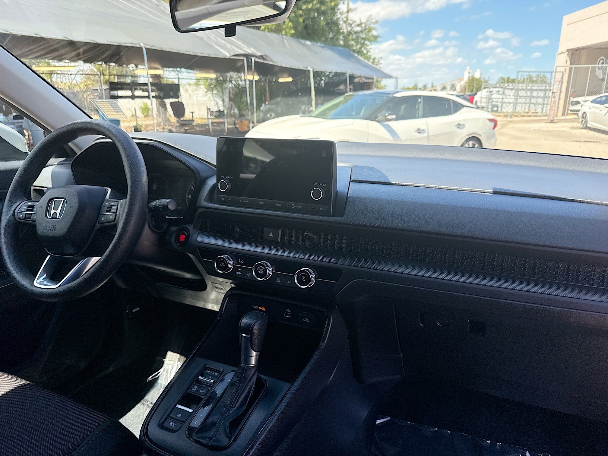 Used 2025 Honda CR-V LX image 32