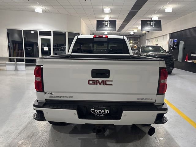 Used 2018 GMC Sierra 2500 Denali w/ Duramax Plus Package AWD/4WD image 8