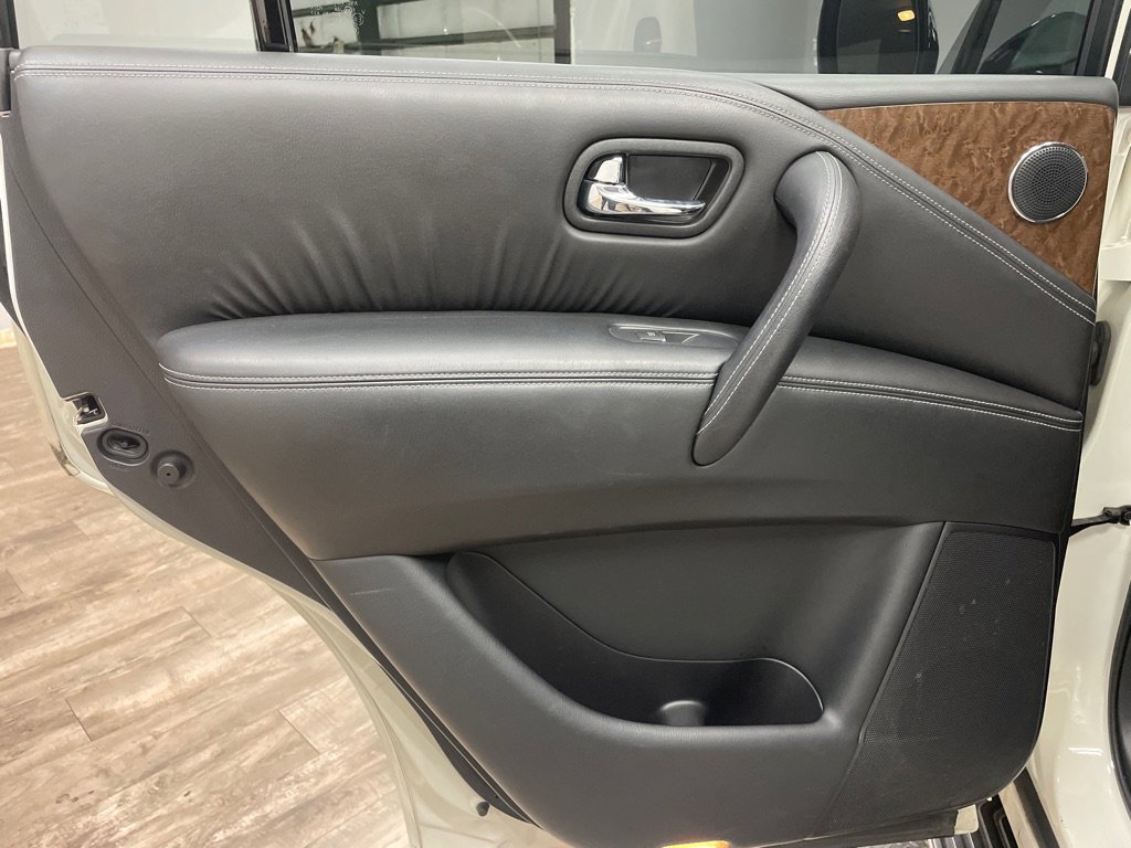 Used 2016 INFINITI QX80 Luxe w/ 22" Wheel Package image 33