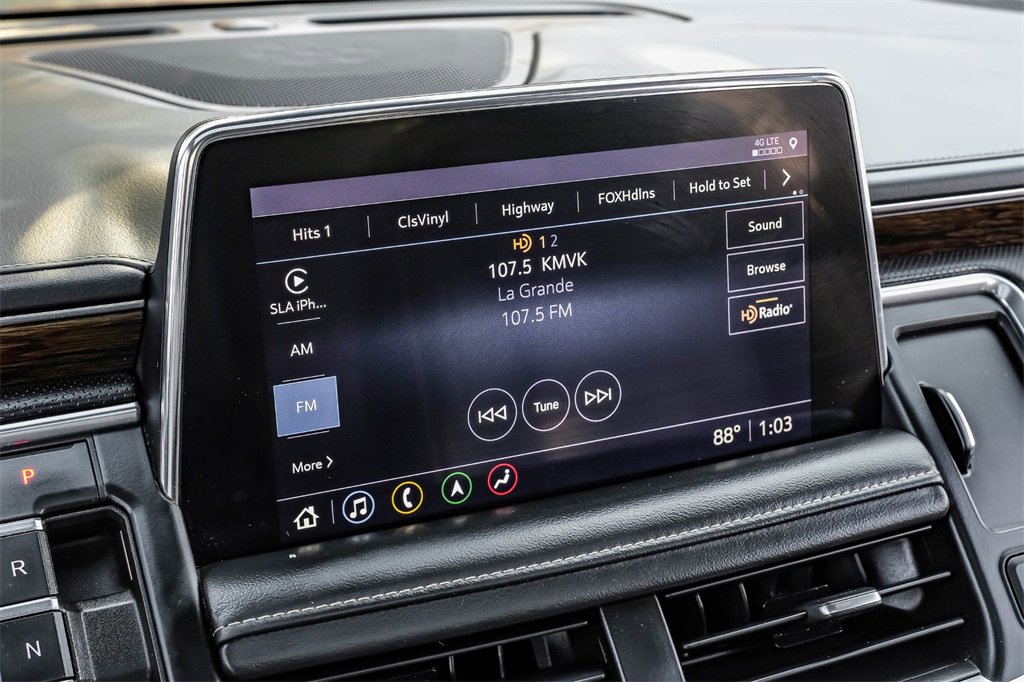 Used 2021 Chevrolet Suburban Premier w/ Premium Package image 30