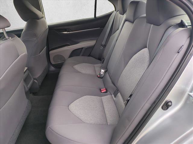 Used 2021 Toyota Camry LE image 19