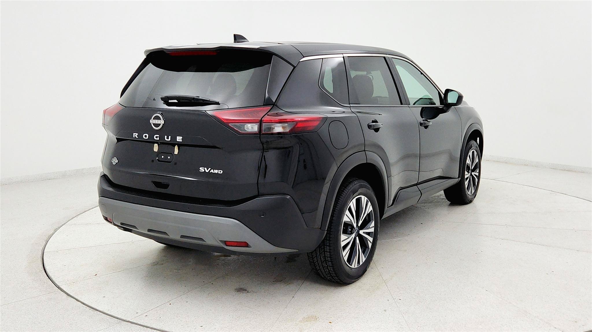 Used 2023 Nissan Rogue SV AWD/4WD image 5
