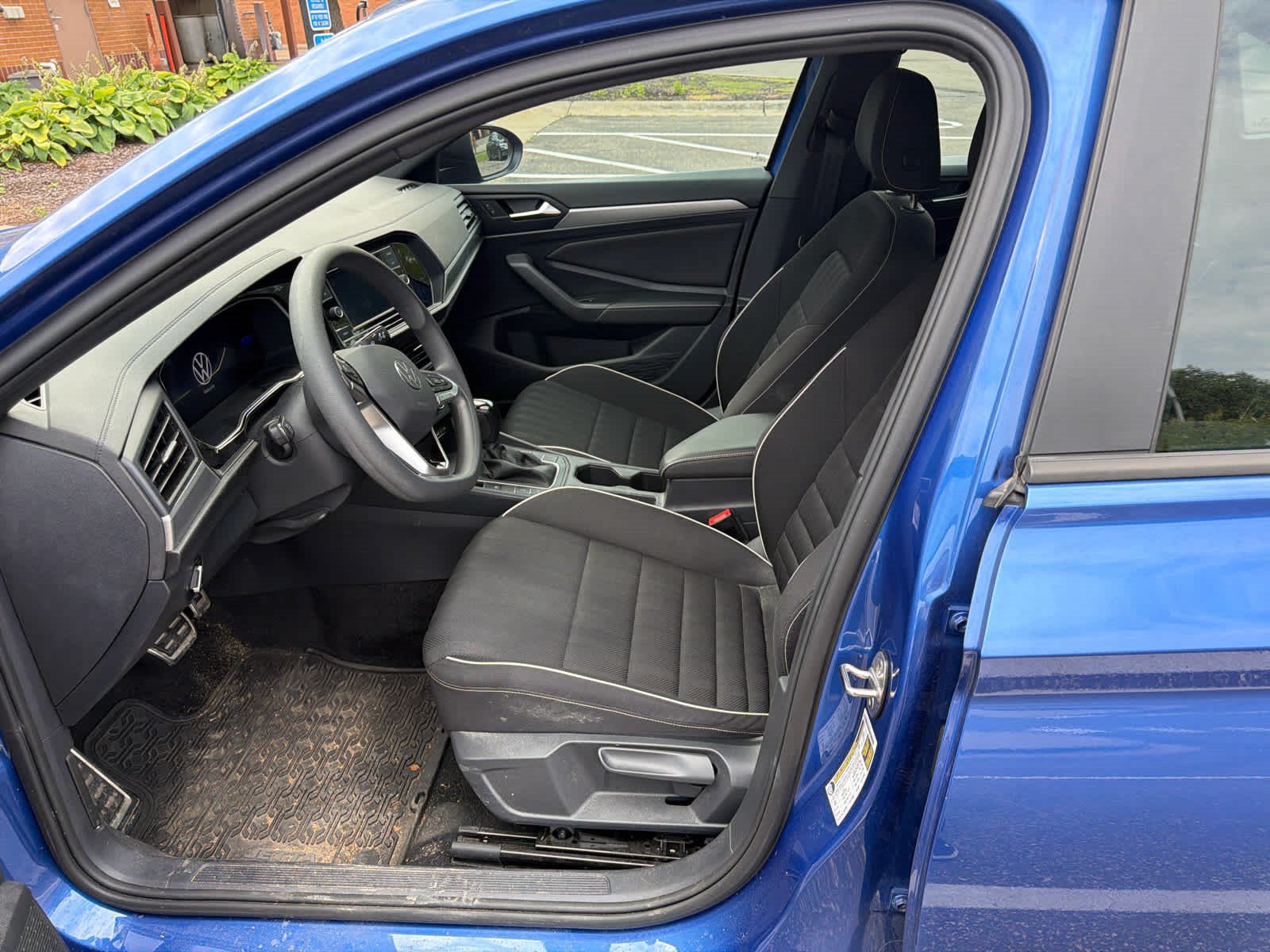 Certified 2023 Volkswagen Jetta Sport FWD image 7
