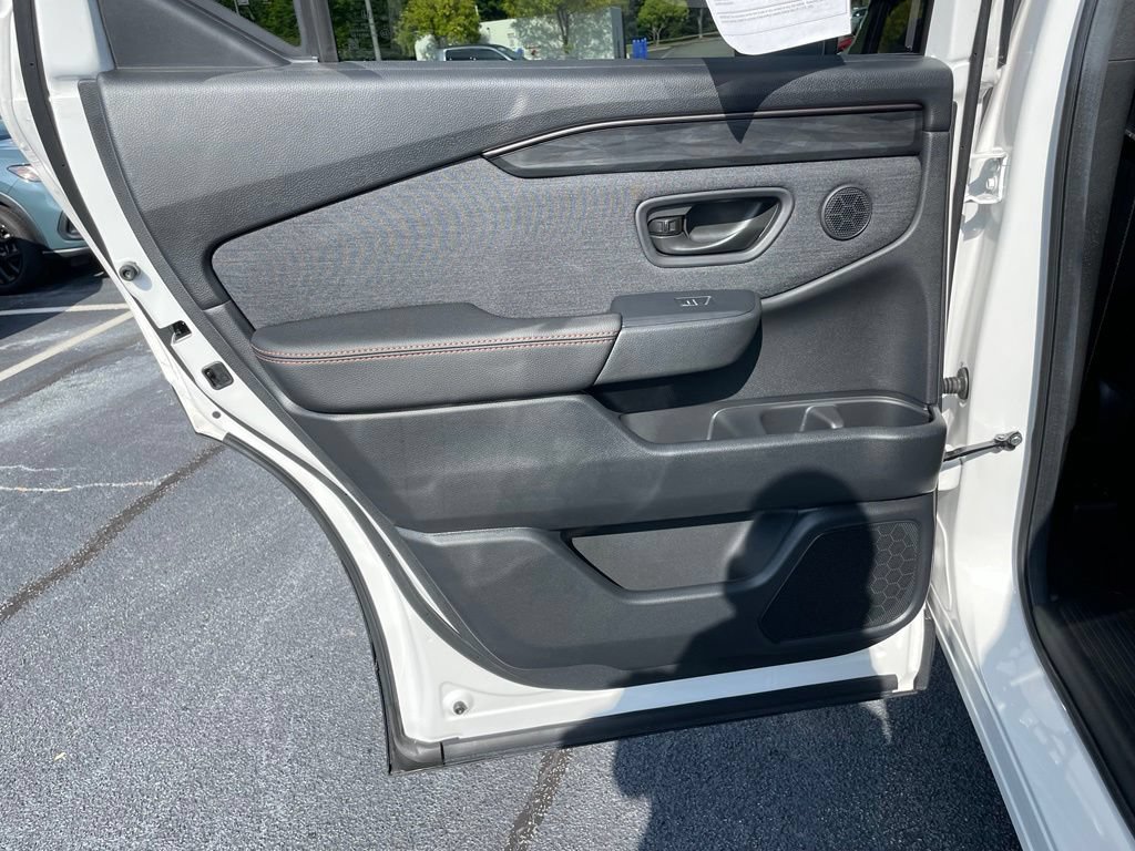 Certified 2026 Honda Passport TrailSport image 38